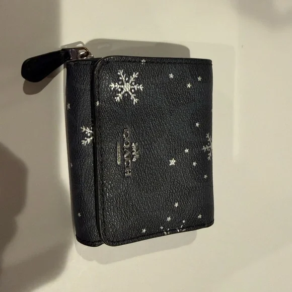 Coach Small Trifold Wallet In Signature Canvas With Snowflake Print - Picture 1 of 9
